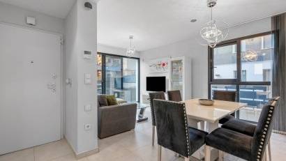 Resale - Villa -
Orihuela Costa