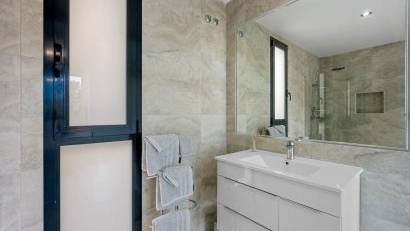 Resale - Villa -
Orihuela Costa