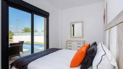 Obra nueva - Quad House -
Daya Nueva - Center