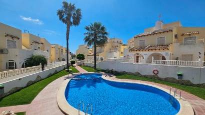 Resale - Quad House -
Villamartin - Panorama Golf