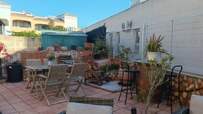 Återförsäljning - Apartment -
Los Montesinos - La Herrada