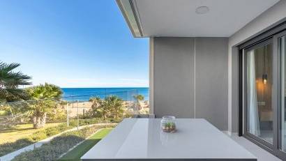 Återförsäljning - Apartment -
Torrevieja - Punta Prima