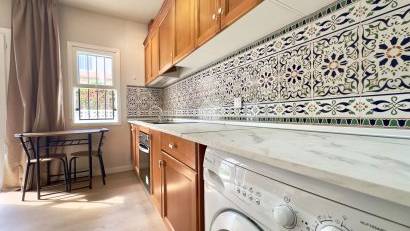 Återförsäljning - Apartment -
Orihuela Costa - La Regia