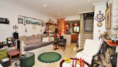 Återförsäljning - Radhus -
Villamartin - PAU 8