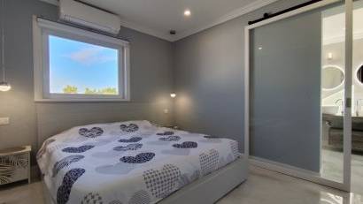 Resale - Villa -
El Mudamiento