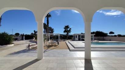 Resale - Villa -
El Mudamiento