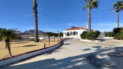 Resale - Villa -
El Mudamiento