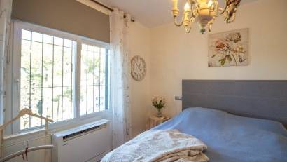 Återförsäljning - Semi detached -
Villamartin - Fortuna