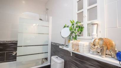 Återförsäljning - Semi detached -
Villamartin - Fortuna