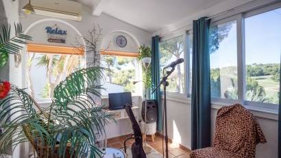 Återförsäljning - Semi detached -
Villamartin - Fortuna