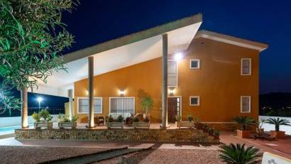 Återförsäljning - Villa -
Orihuela - Correntías Medias