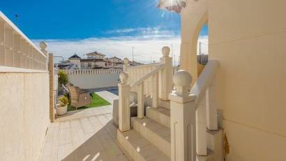 Återförsäljning - Quad House -
Orihuela Costa - Lomas de Cabo Roig