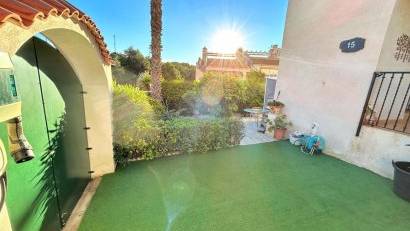 Återförsäljning - Radhus -
Villamartin - Costa Blanca