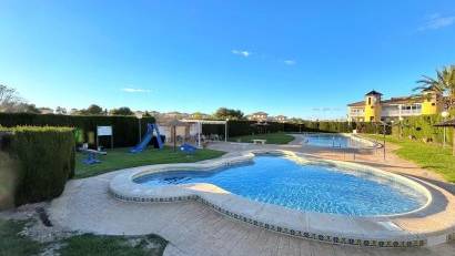 Återförsäljning - Radhus -
Villamartin - Costa Blanca