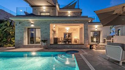 Reventa - Villa -
La Zenia