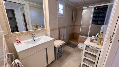 Återförsäljning - Apartment -
Guardamar del Segura - El Raso