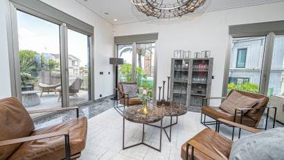 Reventa - Villa -
La Zenia