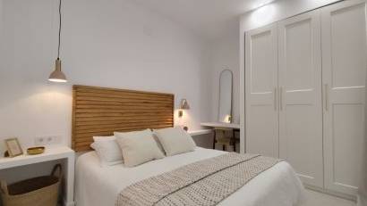 Resale - Bungalow -
La Siesta