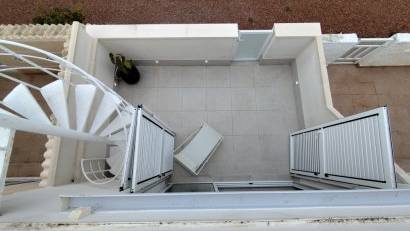 Resale - Bungalow -
La Siesta