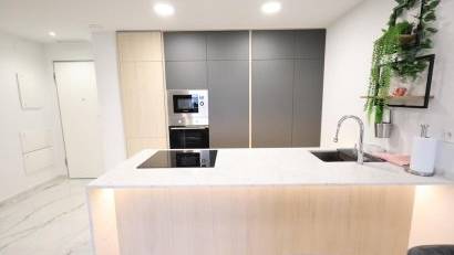 Återförsäljning - Apartment -
Orihuela Costa - Punta Prima