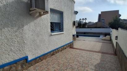 Resale - Villa -
Rojales