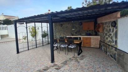 Resale - Villa -
Rojales