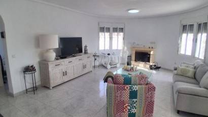 Resale - Villa -
Rojales