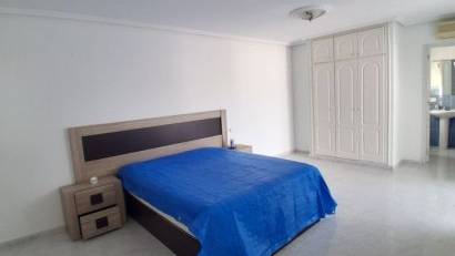 Resale - Villa -
Rojales