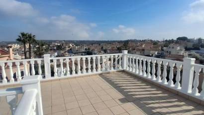 Resale - Villa -
Rojales