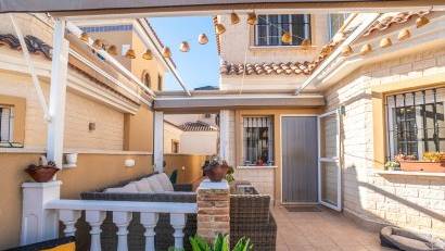 Återförsäljning - Villa -
Guardamar del Segura - EL RASO