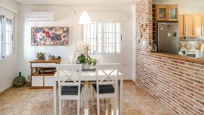 Återförsäljning - Villa -
Guardamar del Segura - EL RASO