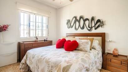 Återförsäljning - Villa -
Guardamar del Segura - EL RASO