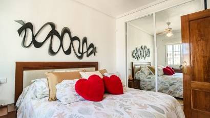 Återförsäljning - Villa -
Guardamar del Segura - EL RASO