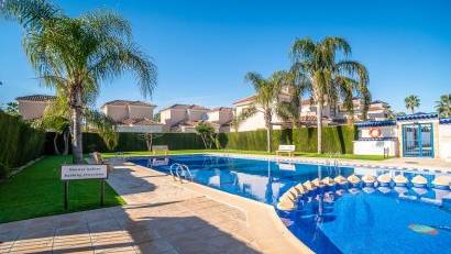 Återförsäljning - Villa -
Guardamar del Segura - EL RASO