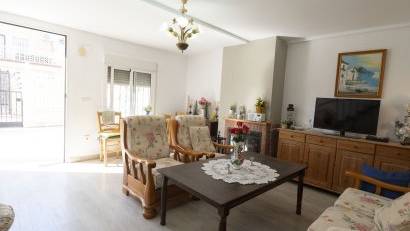 Reventa - Adosado -
Torrevieja