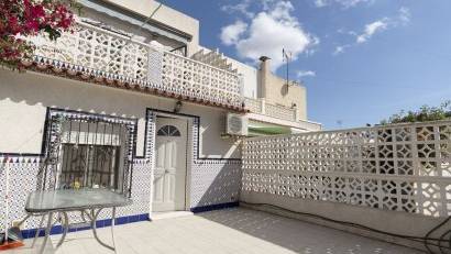 Reventa - Adosado -
Torrevieja