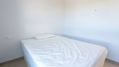 Återförsäljning - Apartment -
Guardamar - El Raso