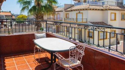 Återförsäljning - Bungalow -
Orihuela - Punta Prima