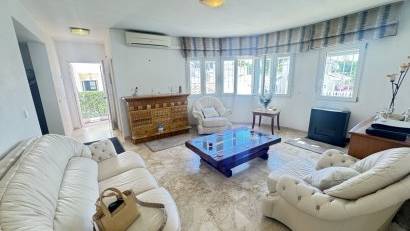 Återförsäljning - Villa -
Las Ramblas - Las Ramblas Golf