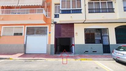 Återförsäljning - Garage -
Torrevieja
