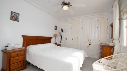 Reventa - Villa -
Orihuela Costa