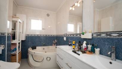 Reventa - Villa -
Orihuela Costa