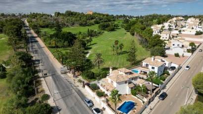 Reventa - Villa -
Orihuela Costa