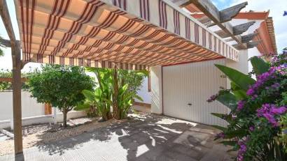 Reventa - Villa -
Orihuela Costa