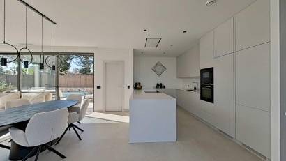 Återförsäljning - Villa -
Orihuela - Las Colinas Golf