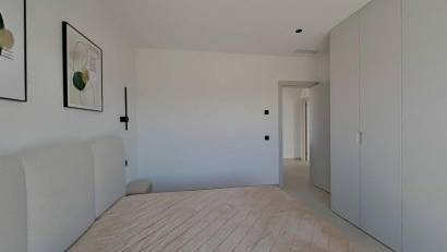 Återförsäljning - Villa -
Orihuela - Las Colinas Golf