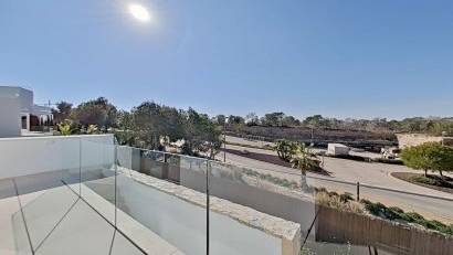 Återförsäljning - Villa -
Orihuela - Las Colinas Golf