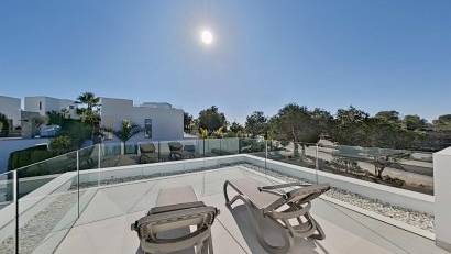 Återförsäljning - Villa -
Orihuela - Las Colinas Golf