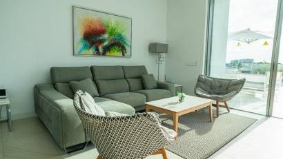 Resale - Villa -
Orihuela Costa