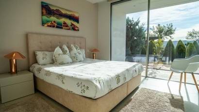 Resale - Villa -
Orihuela Costa